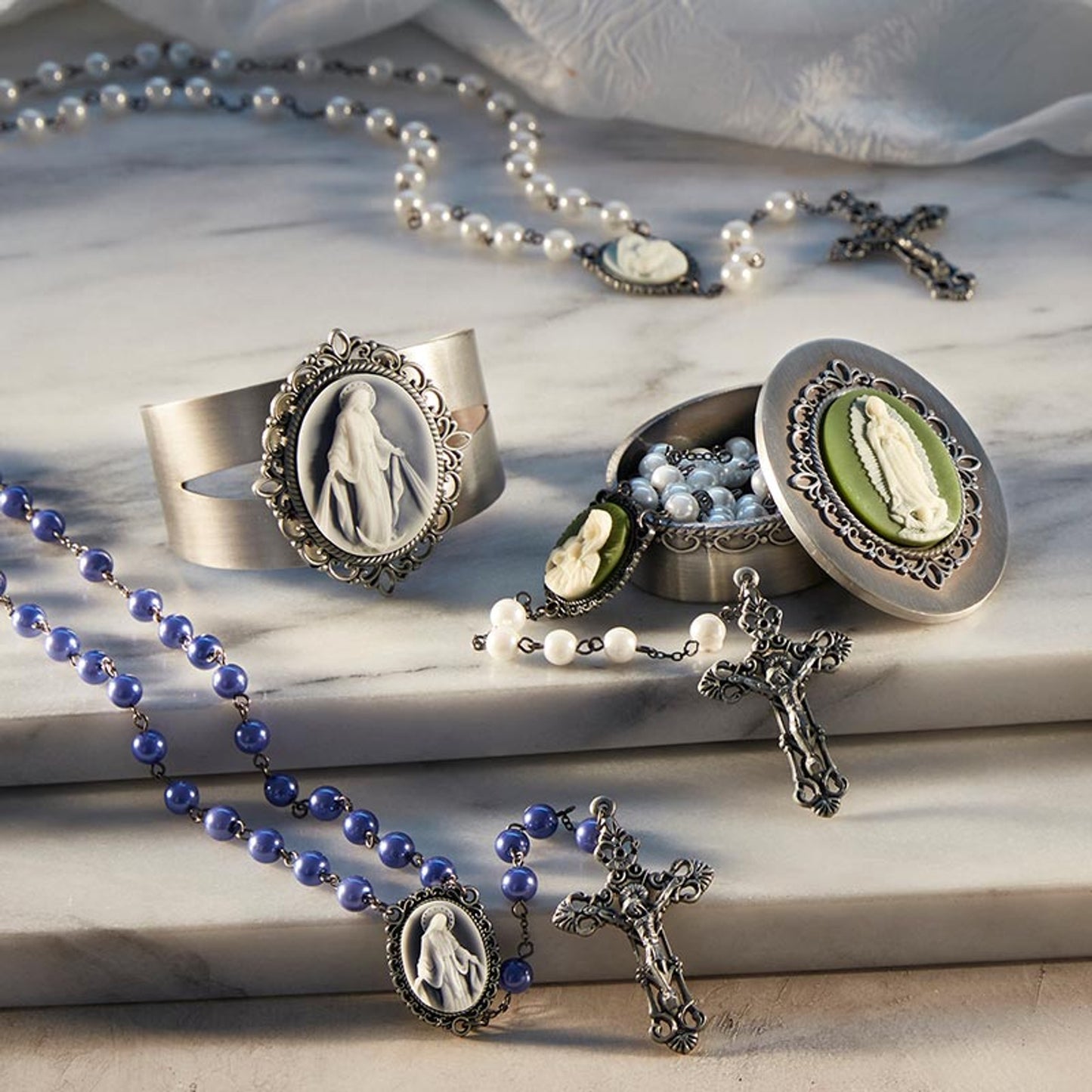 Our Lady of Guadalupe Cameo Rosary Box