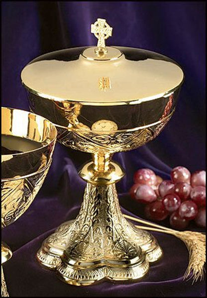 Embossed Vines Chalice with Paten