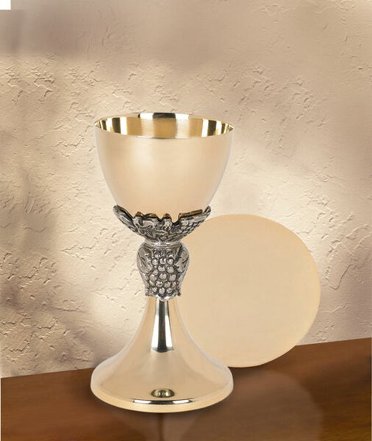 Traditional Chalice and Paten Set